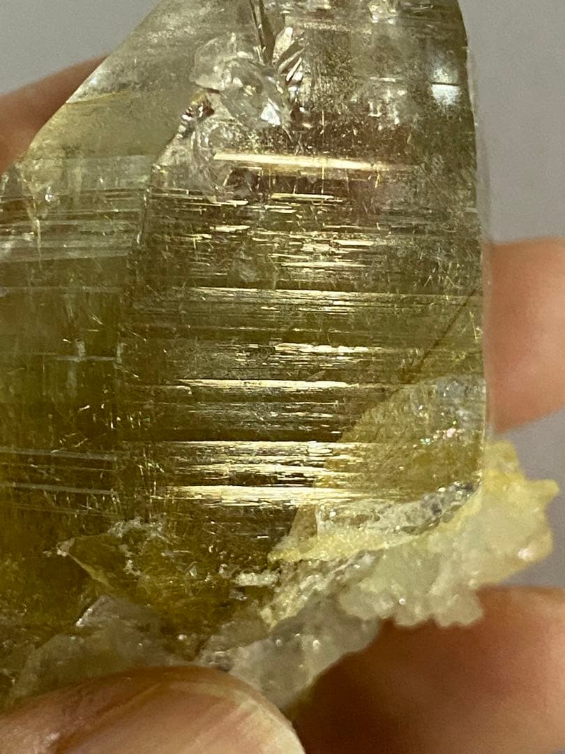 天然石　ヒマラヤ　マニハール　水晶　ルチルクォーツ　原石　レコードキーパー