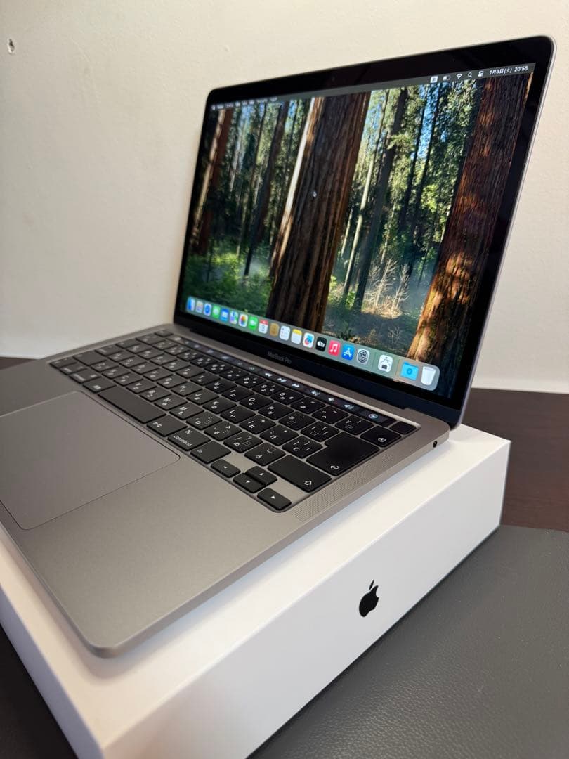 MacBook Pro 2020。16GB。 256GB