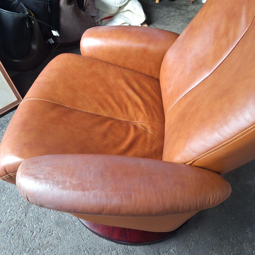 NITORI　ひとりがけソファー　リクライニング　オットマン　本革