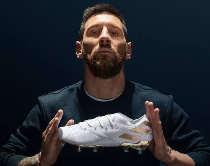 リオネル・メッシ　ネメシス 19.1 サッカー　　スパイク　世界限定　新品