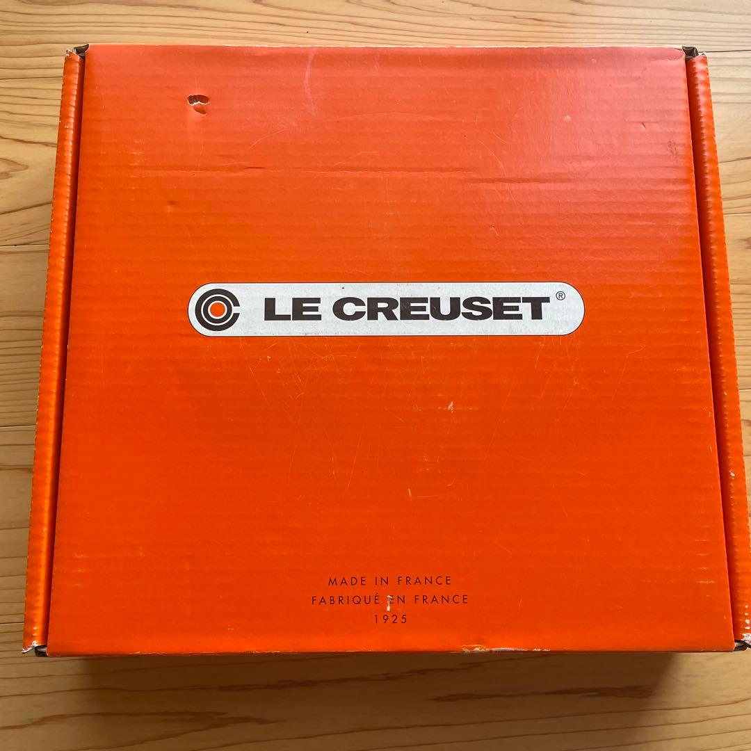 【未使用品】ル・クルーゼ　ラウンド・グリル 25 cm チェリーレッド