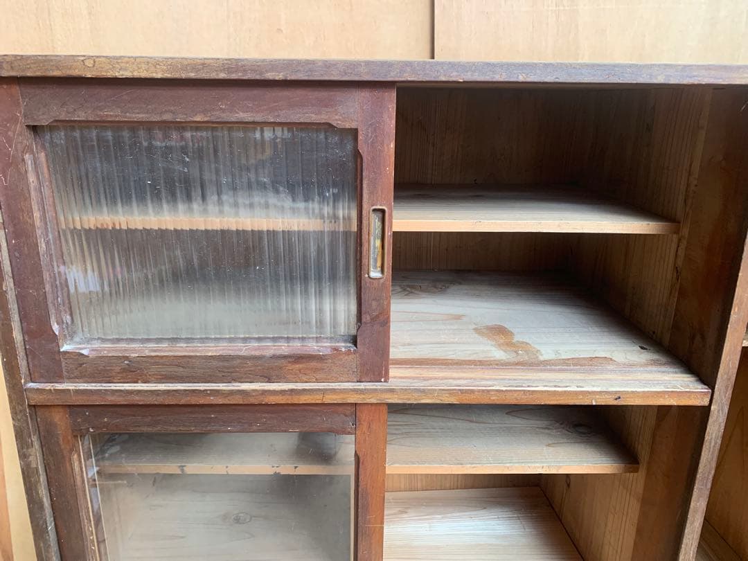 パブリカ　古い木全面ガラス収納陳列棚モールガラス戸　古家具