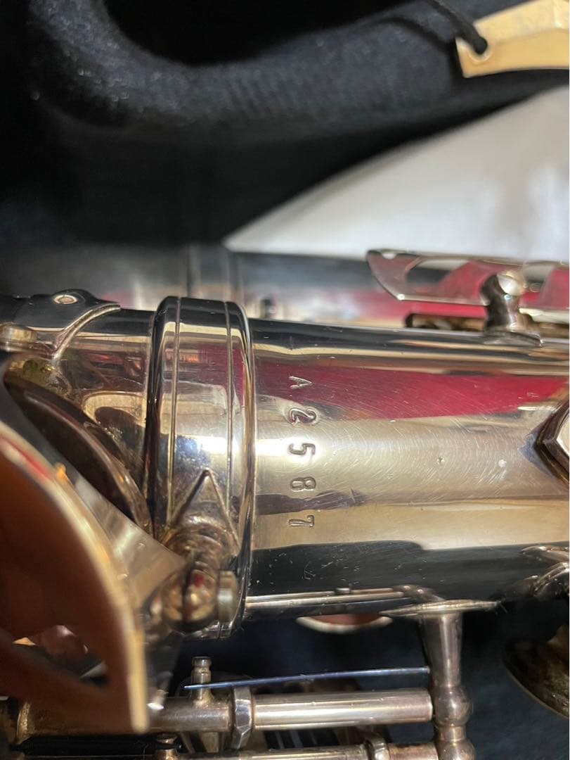 アルトサックス／ケ一ス付き