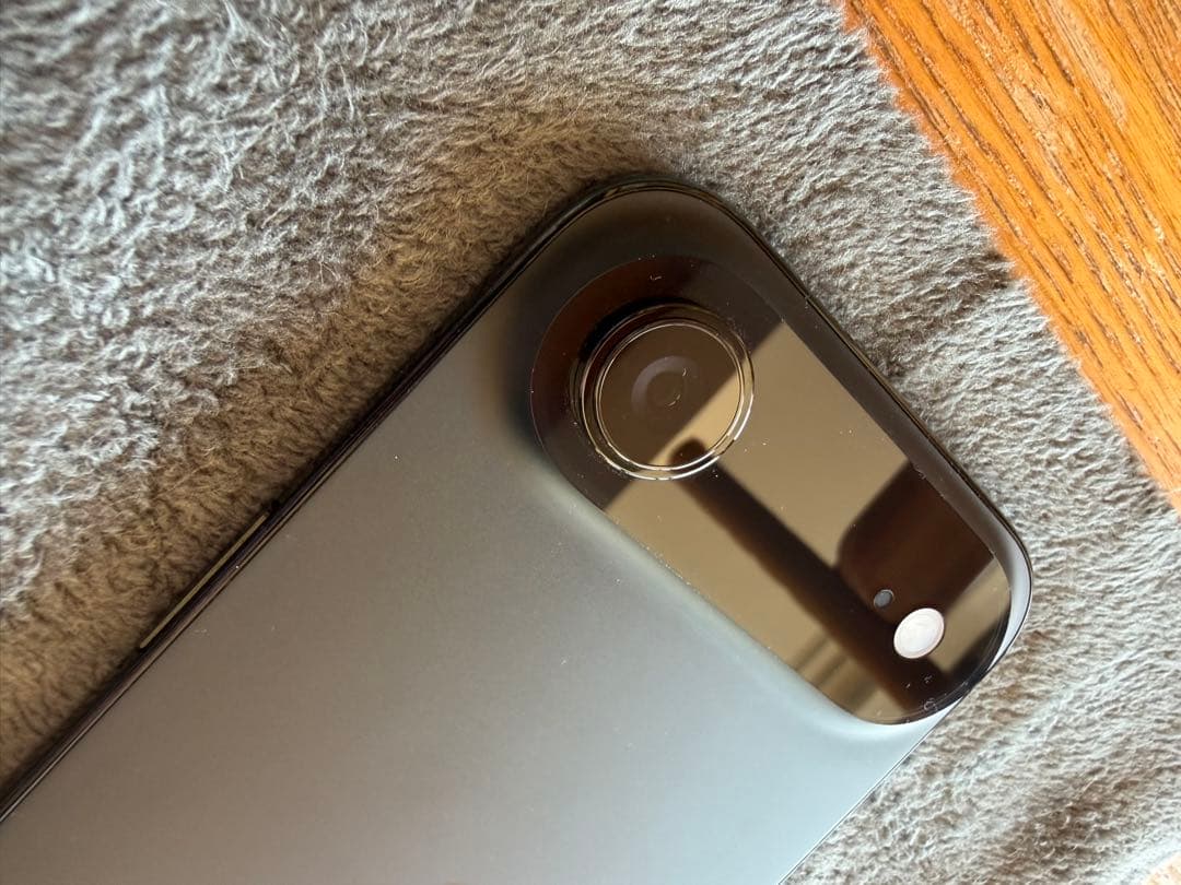 Apple iPhone Air ブラック 256GB 本体　購入2週間