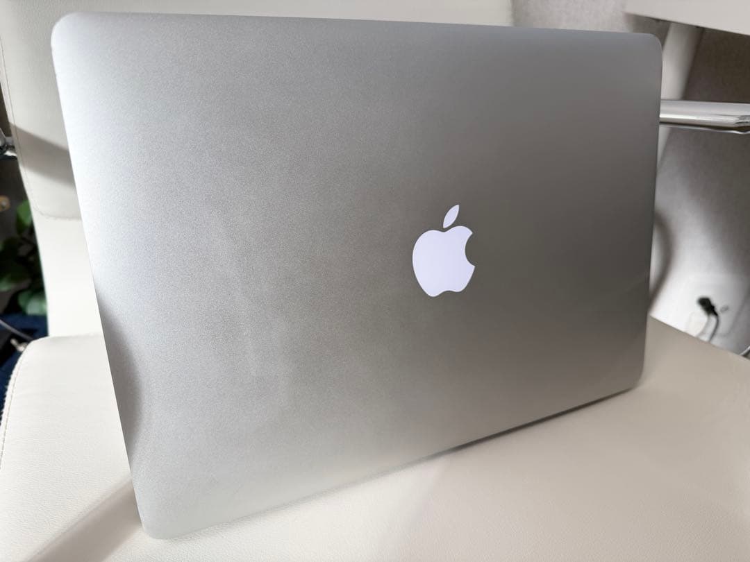 MacBook Air 2017 SSD128GB 8GB 13インチ