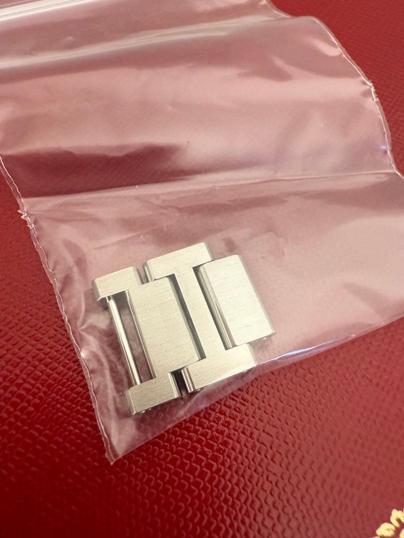 CartierTANK MUST SOLARBEATソーラービート