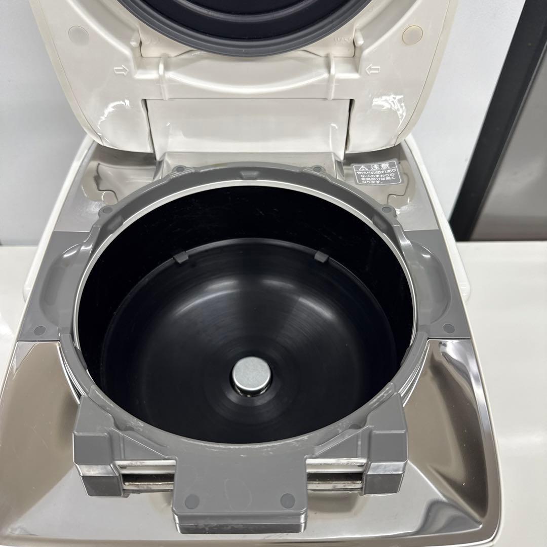 Zojirushi 圧力IH炊飯ジャーNW-LA10 2020年製