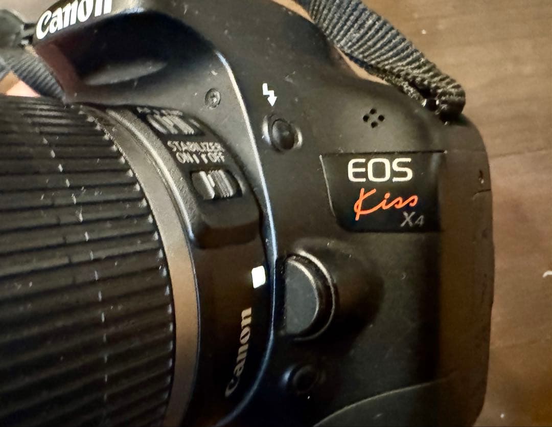 S*✨様 Canon EOS Kiss X4 デジタル一眼レフカメラ カメラバッ