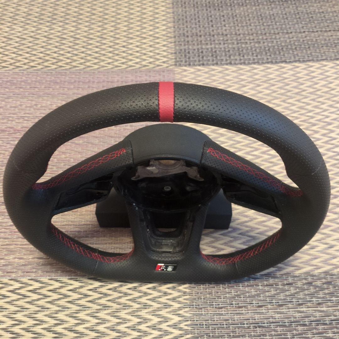 アウディaudi ステアリング・ハンドル RS3