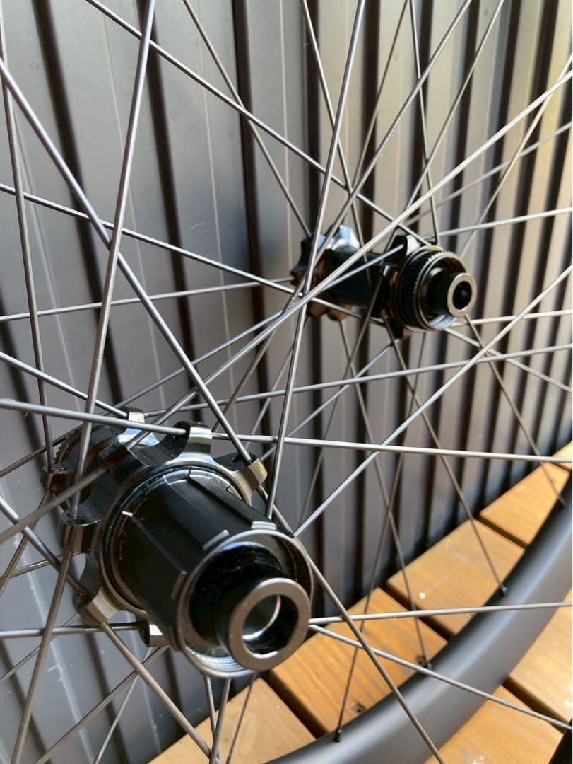 し*。様 KOGA カーボンホイール 50mm チューブレスレディ ディスクブレ