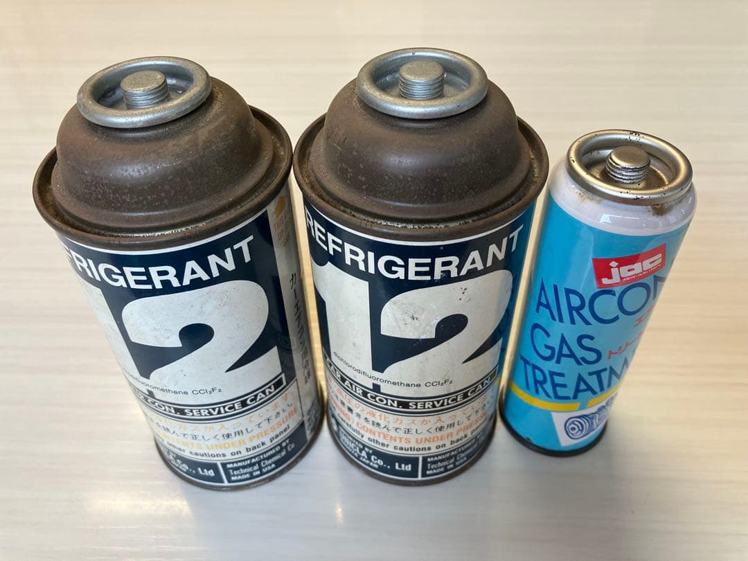 R12 エアコンガス フロンガス 400 g 2本　R12 エアコンオイル添加剤