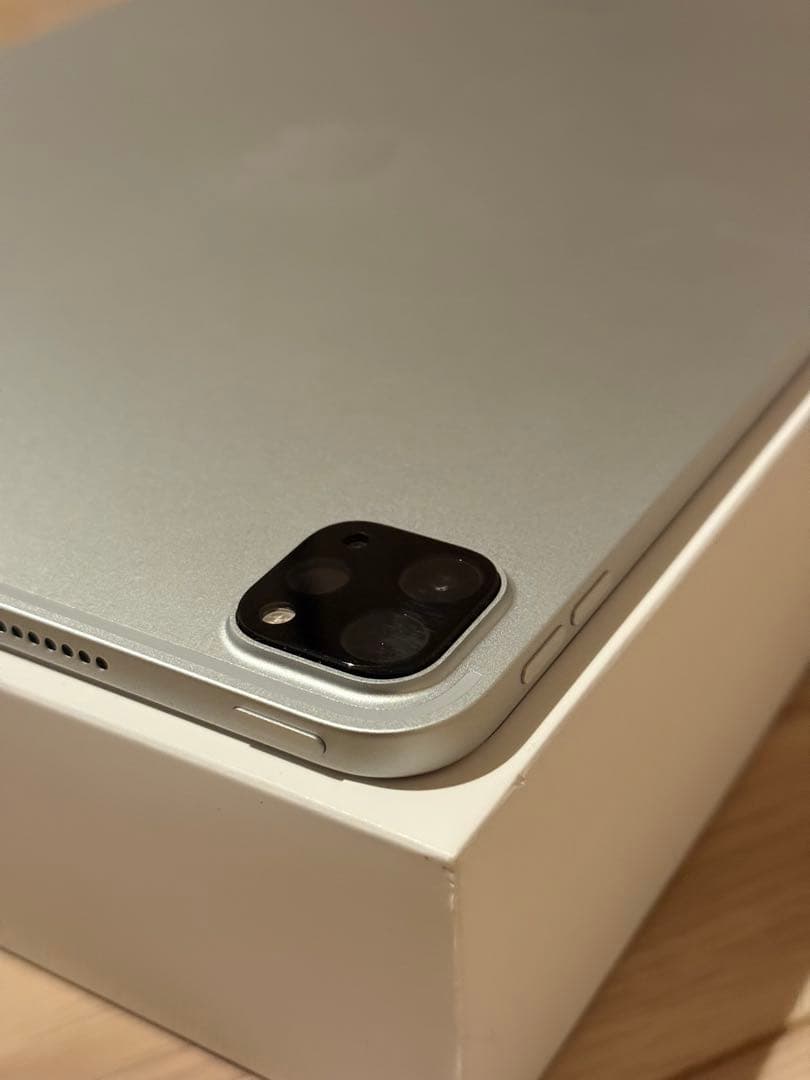 iPad Pro 12.9 第6世代 シルバー + キーボード + Pen