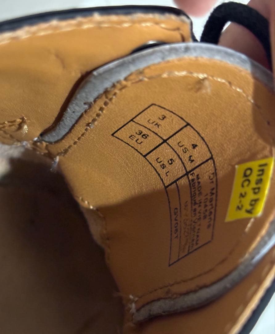 Dr. Martens 黒白ウィングチップシューズUK3 US4