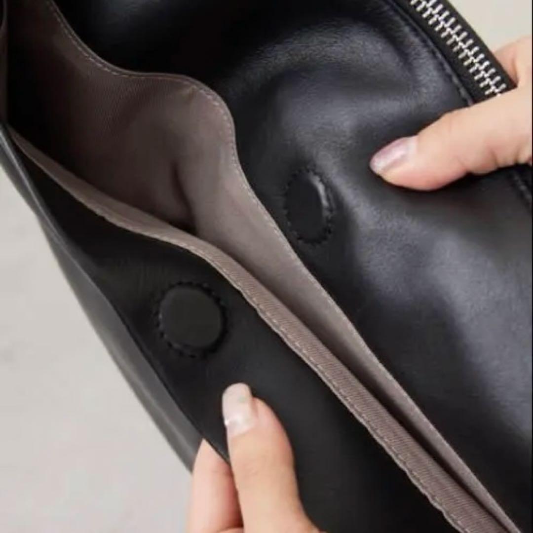 パピヨネ　ショルダーバッグ　黒