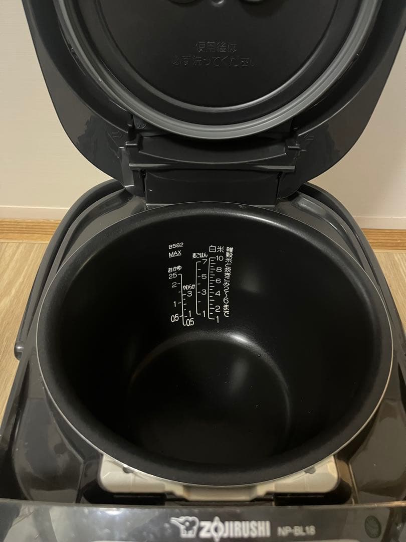 象印 圧力IH炊飯ジャー　NP-BL18 2022年製