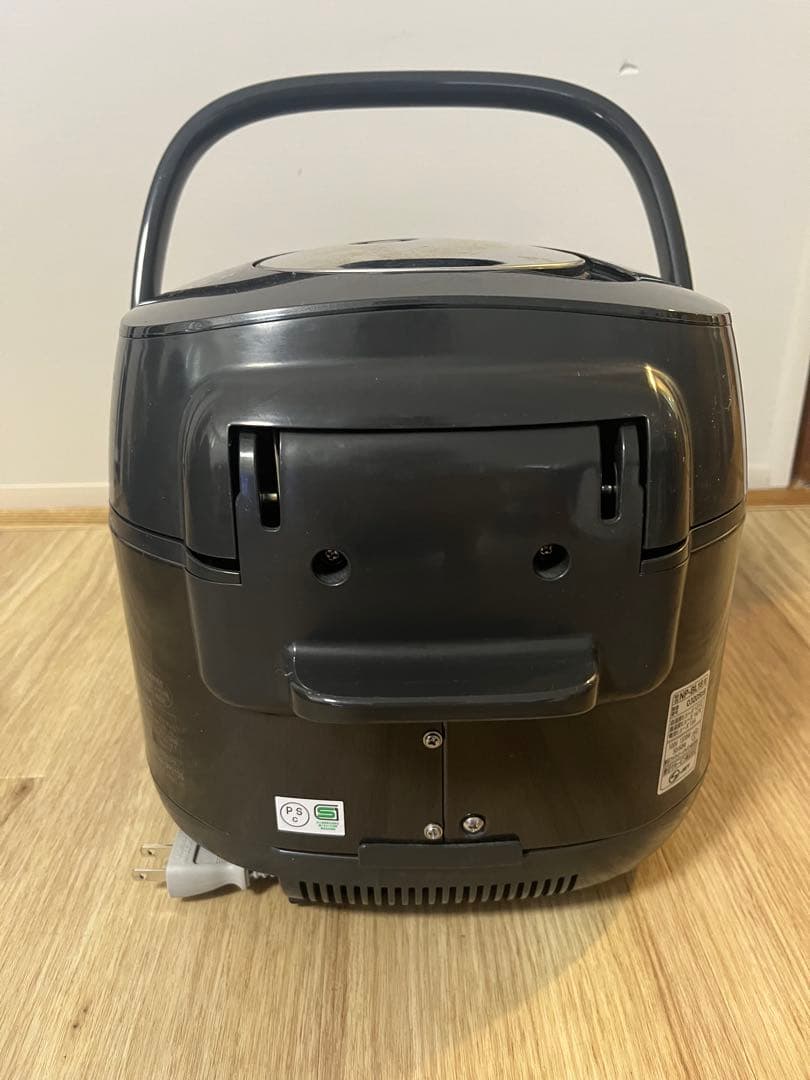象印 圧力IH炊飯ジャー　NP-BL18 2022年製