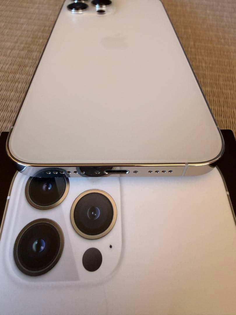 Apple iPhone 13 Pro max 本体 美品　256G シルバー