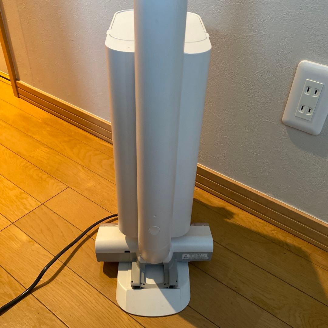 Panasonic 掃除機 コードレス MC-NS10K 2023年製　美品