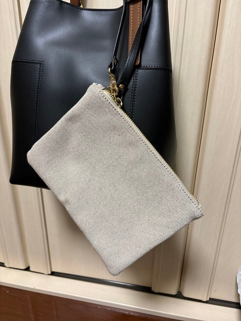 美品ショルダーバッグ⭐︎バーニーズニューヨーク