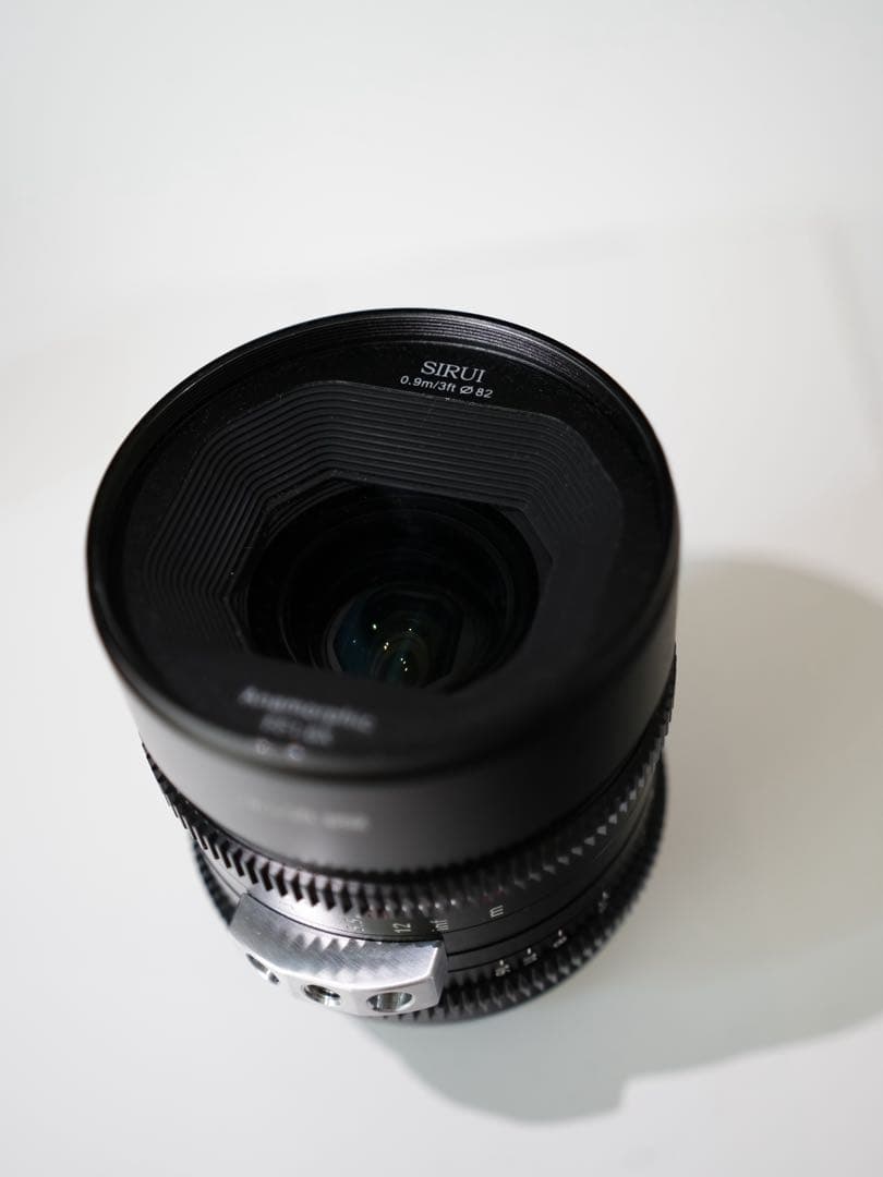 SIRUI 35mm T2.9 Anamorphic 1.6x フルサイズ(E)