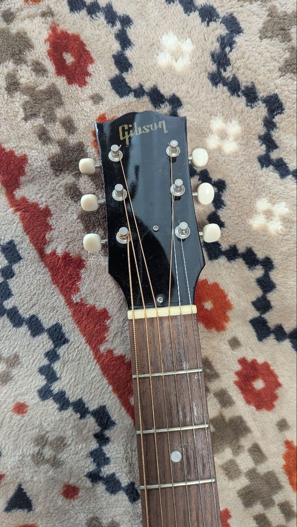 ギブソンJ-45　エボニーブラック