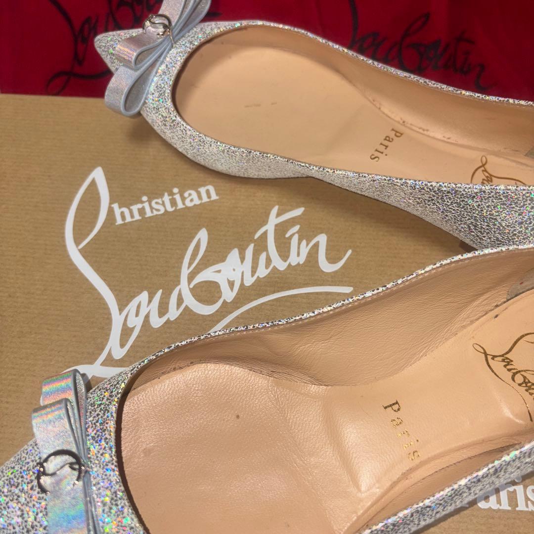 Christian Louboutin シルバー フラットシューズ