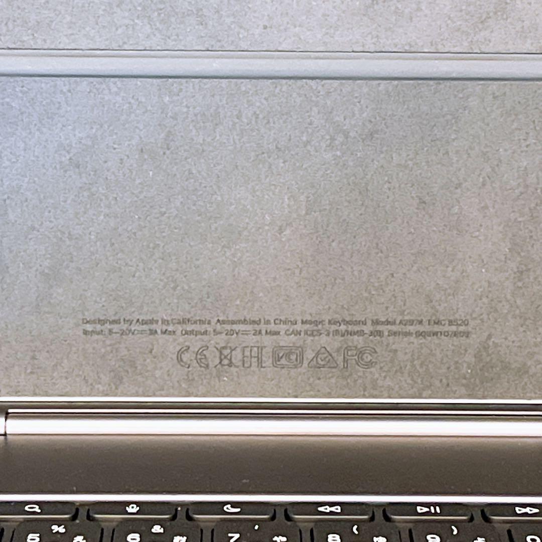 Apple Magic Keyboard M4 13インチA2974