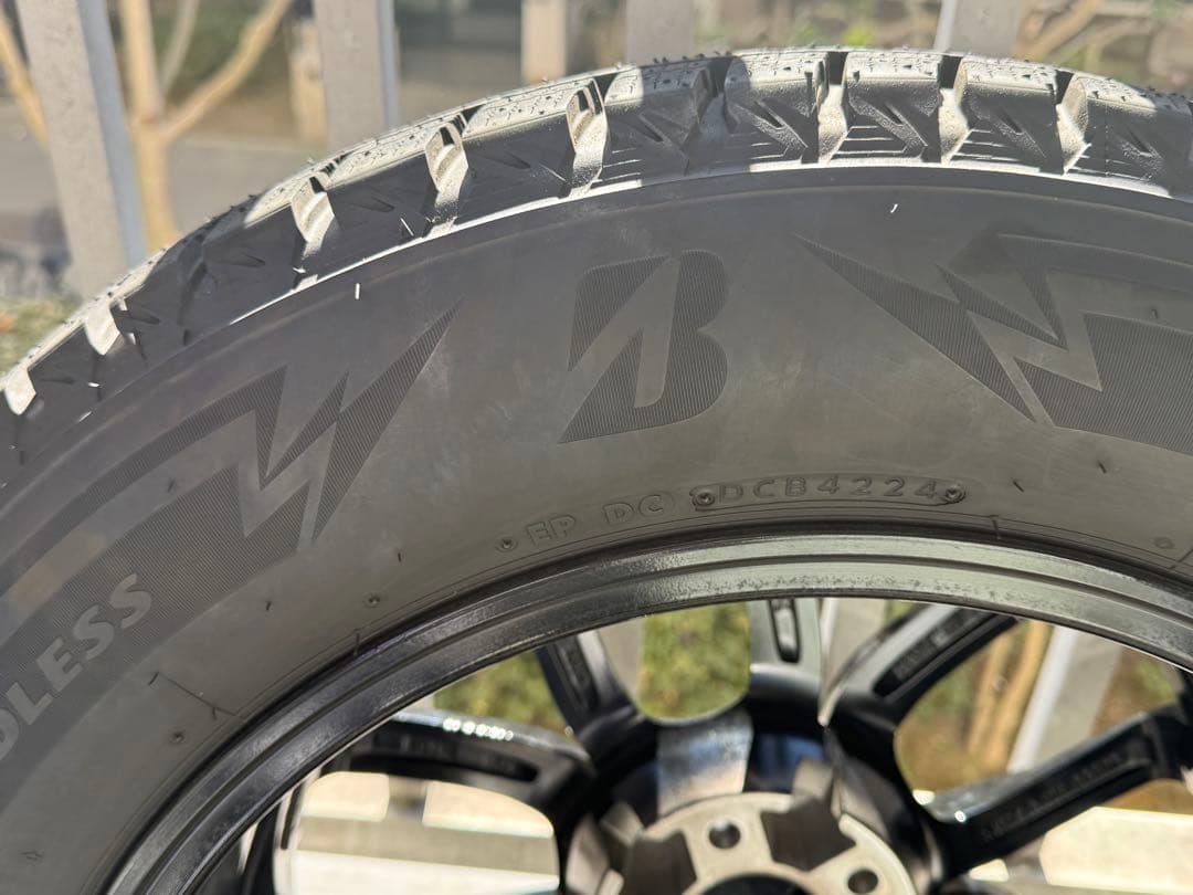 ブリヂストン DM-V3 235/60R18 スタッドレス Eurotech黒