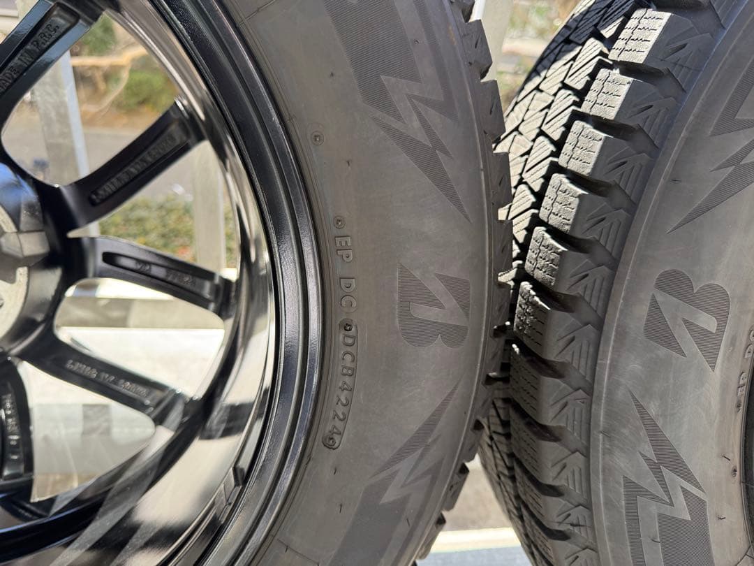 ブリヂストン DM-V3 235/60R18 スタッドレス Eurotech黒