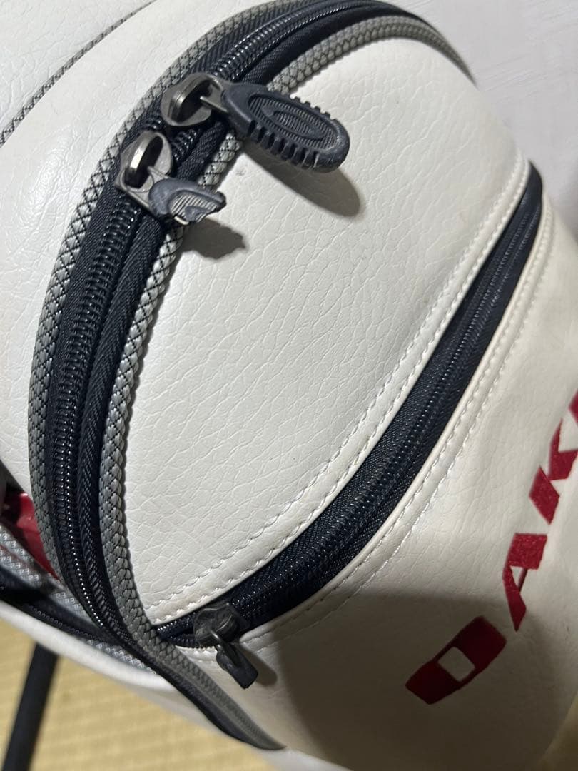 訳有！稀少！　OAKLEY オークリ　キャディバッグ フード付属