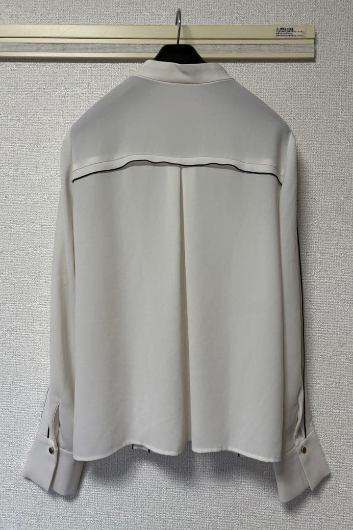 ピンキーアンドダイアン◆バイカラーラインブラウス エクリュ 38