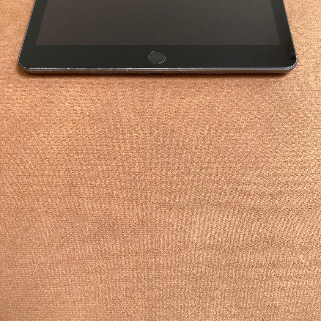 3322【早い者勝ち】iPad7 第7世代 32GB WIFIモデル☆