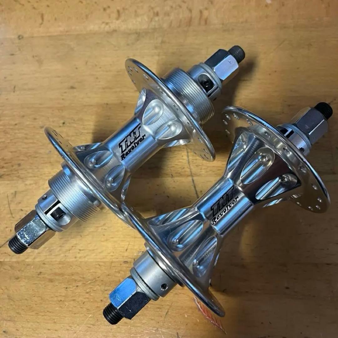 未使用　オールドBMXファン必見 TNT Revolver BMXハブセット
