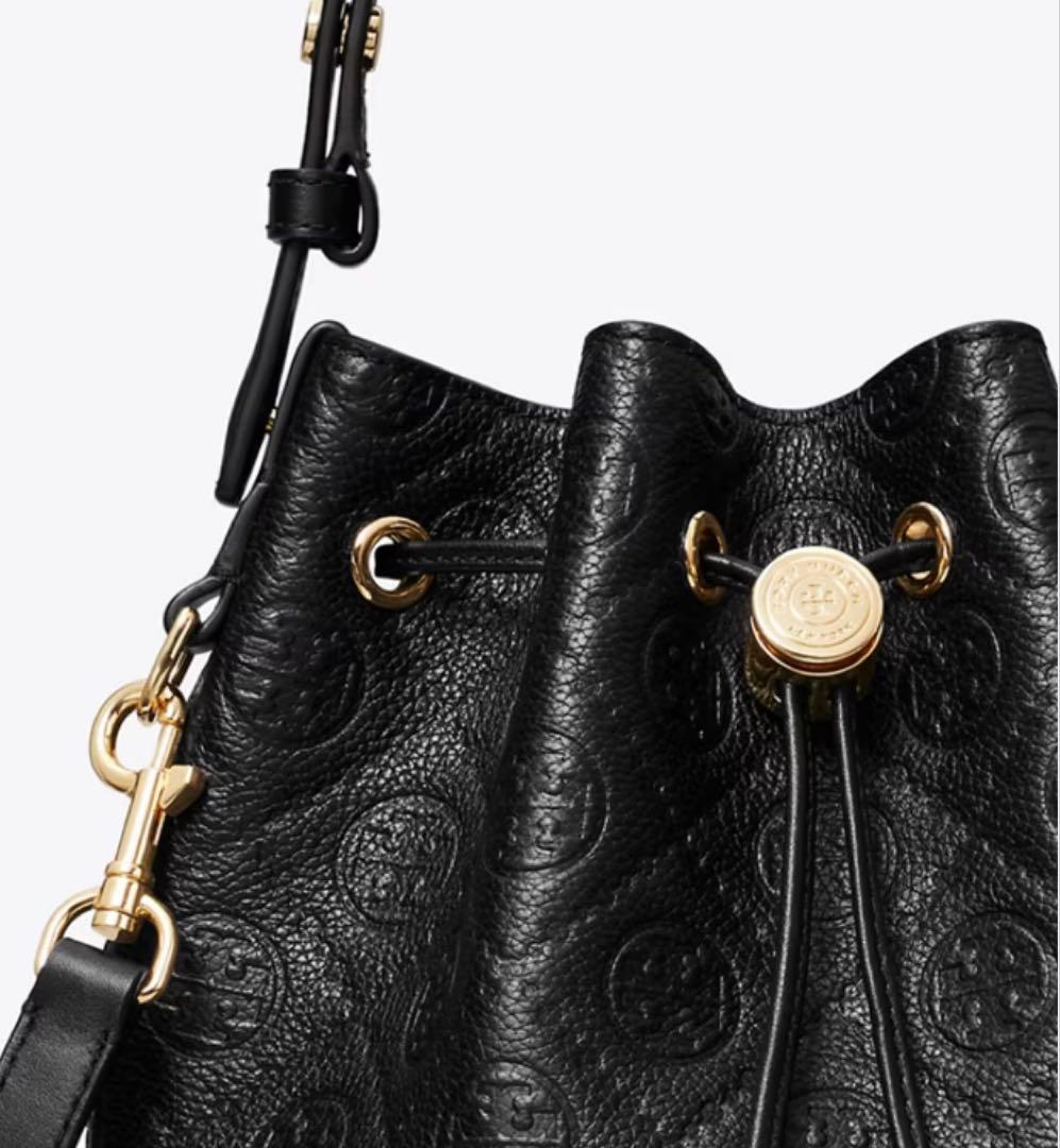 【大人気☆】Tory Burch Tモノグラム ペブルド バケットバッグ