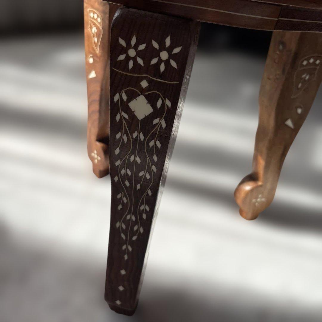 木製テーブル　3本足　猫足　ゾウ柄　タージマハール