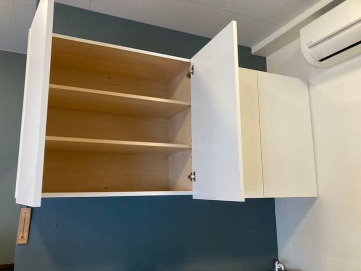 木製ショーケース3台＋吊棚1台