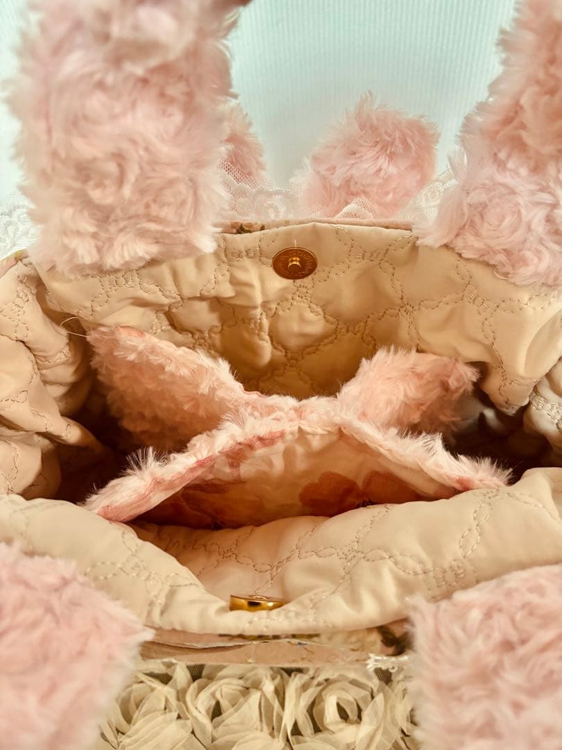 コヤンイサムチョン　フワフワ❤️ラブリーバッグ❣️