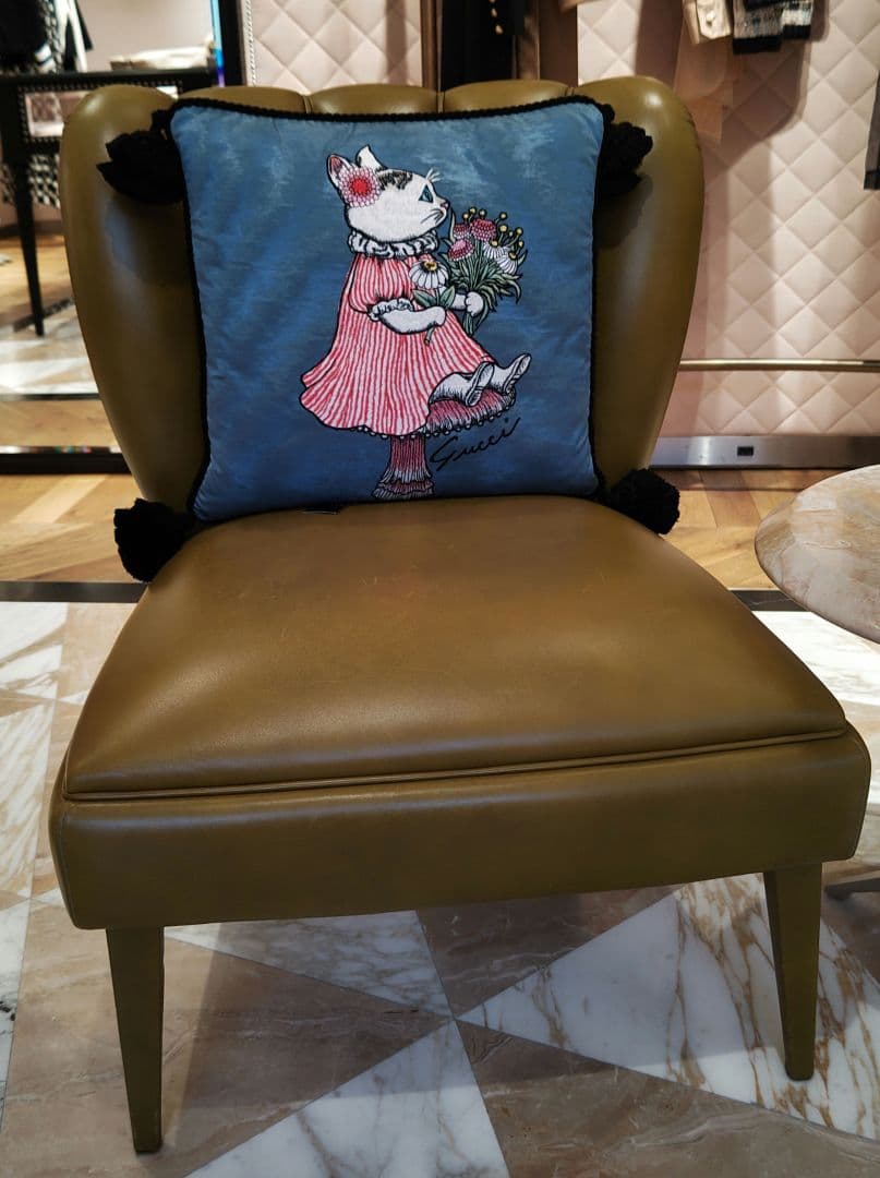 【激レア】GUCCI ＆ ヒグチユウコ グッチ モアレ＆シルク クッション