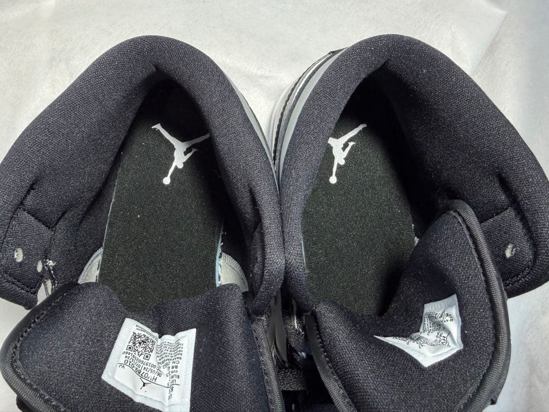 値下げ中！Nike Air Jordan 1 Mid Black