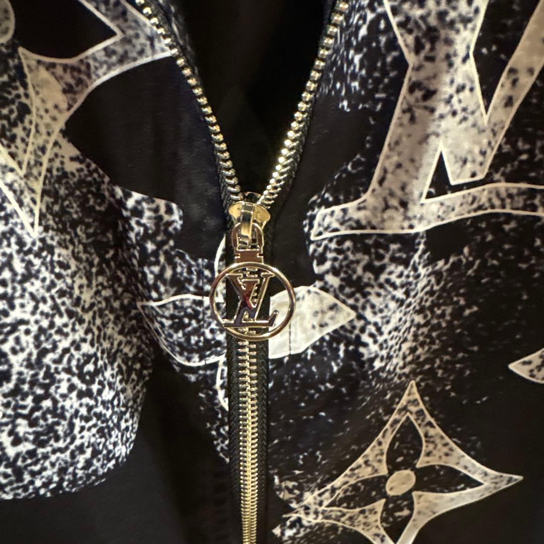 コ*ド様 Louis Vuitton モノグラムナイロンジャケット