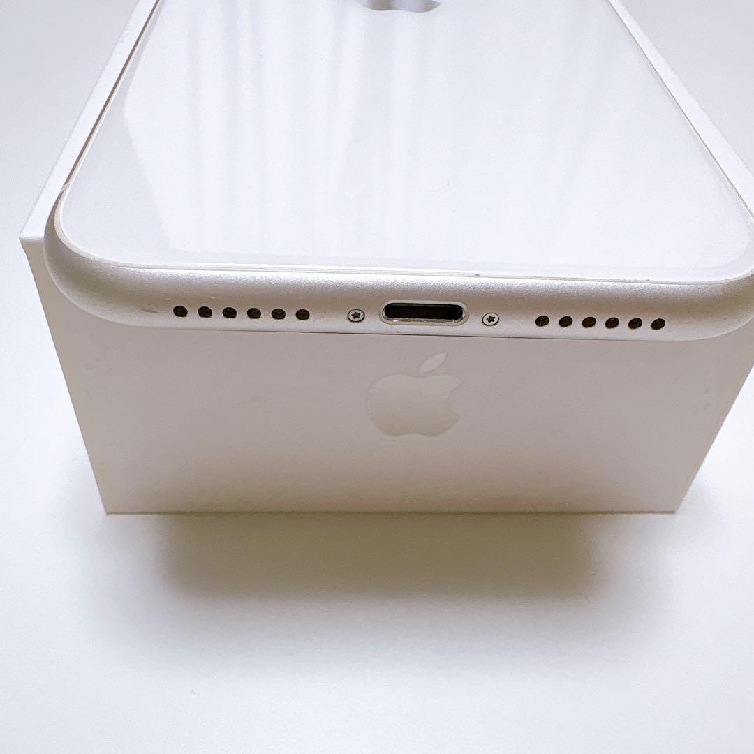 iPhone11 128G SIMフリー ホワイト 付属品有り