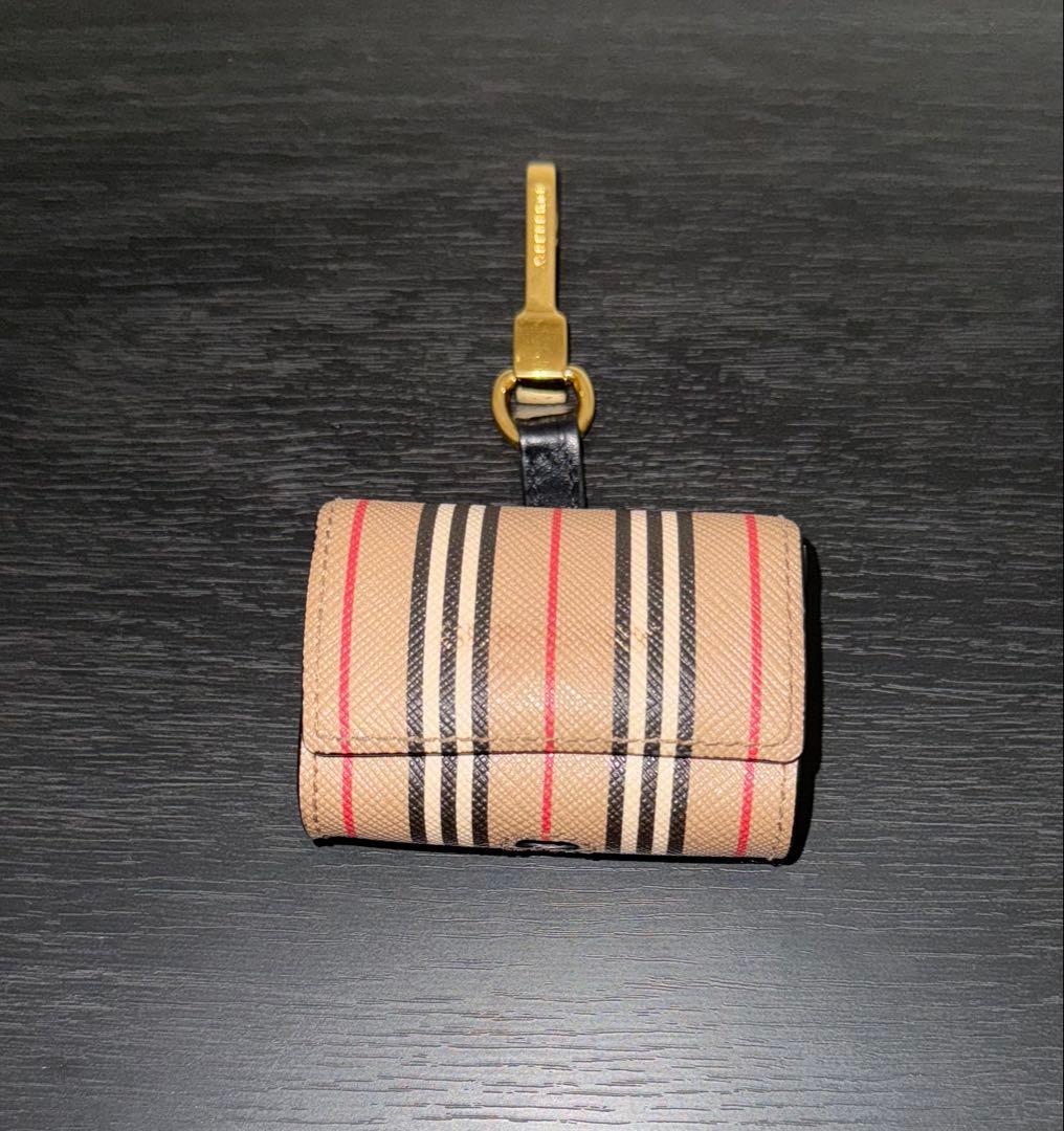 BURBERRY AirPods Proケース
