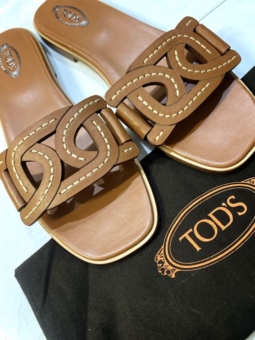 TOD'S トッズKATE ケイトレザーチェーンフラットサンダル希少40未使用