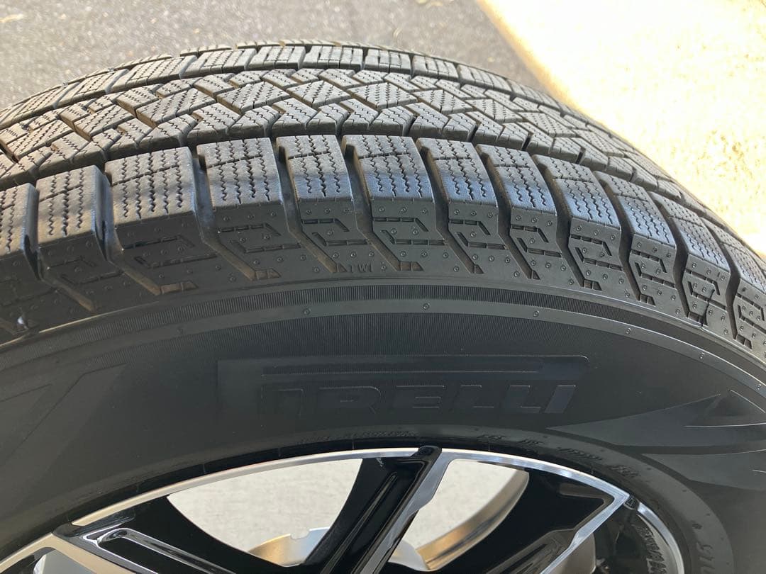 40系アルファード スタッドレスタイヤ ホイールセット 225/65R17