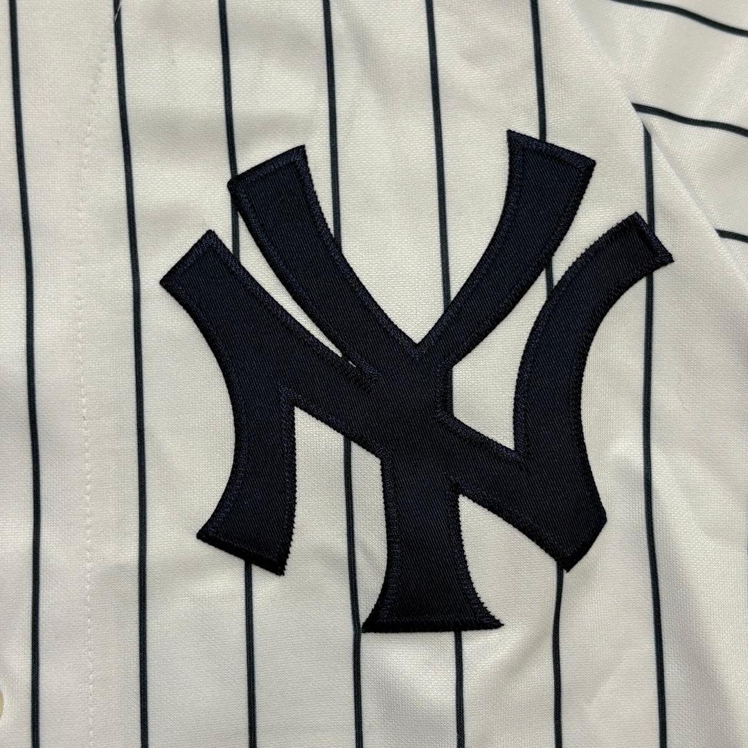 【新品・アメリカ購入】MLB× majesticヤンキース ユニフォーム