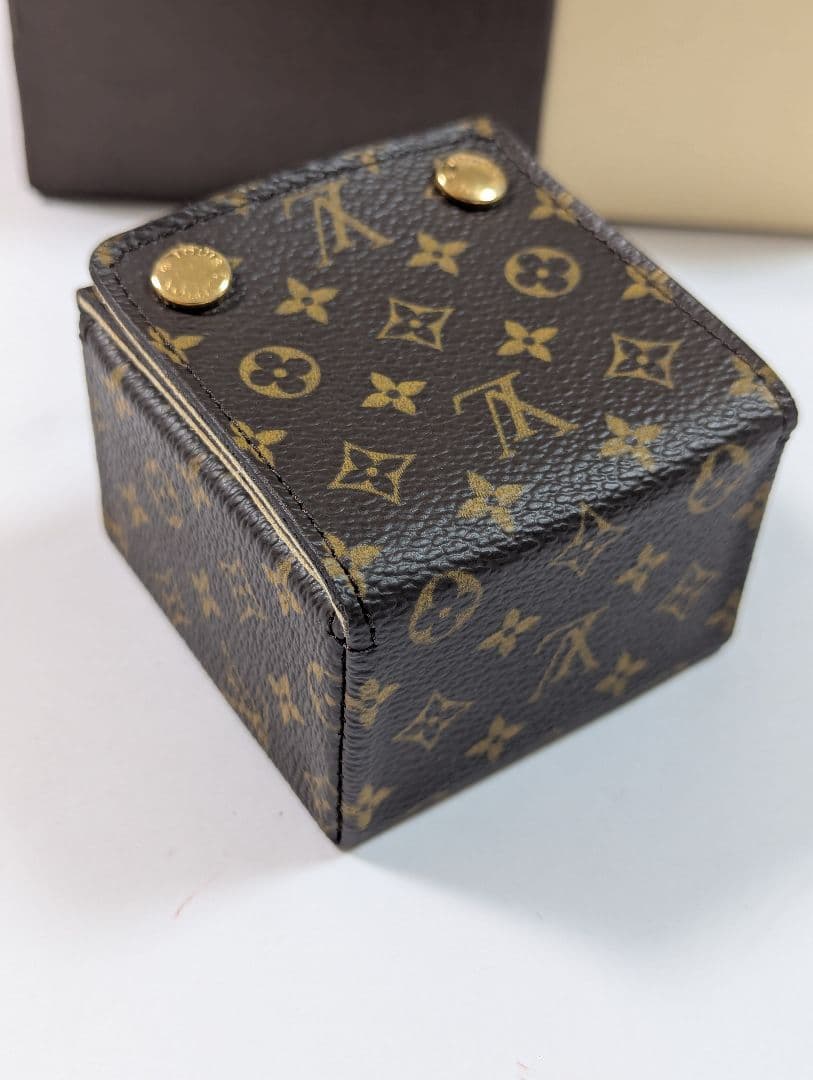 ルイヴィトン ジュエリーケース モノグラム アクセサリーケース BOX