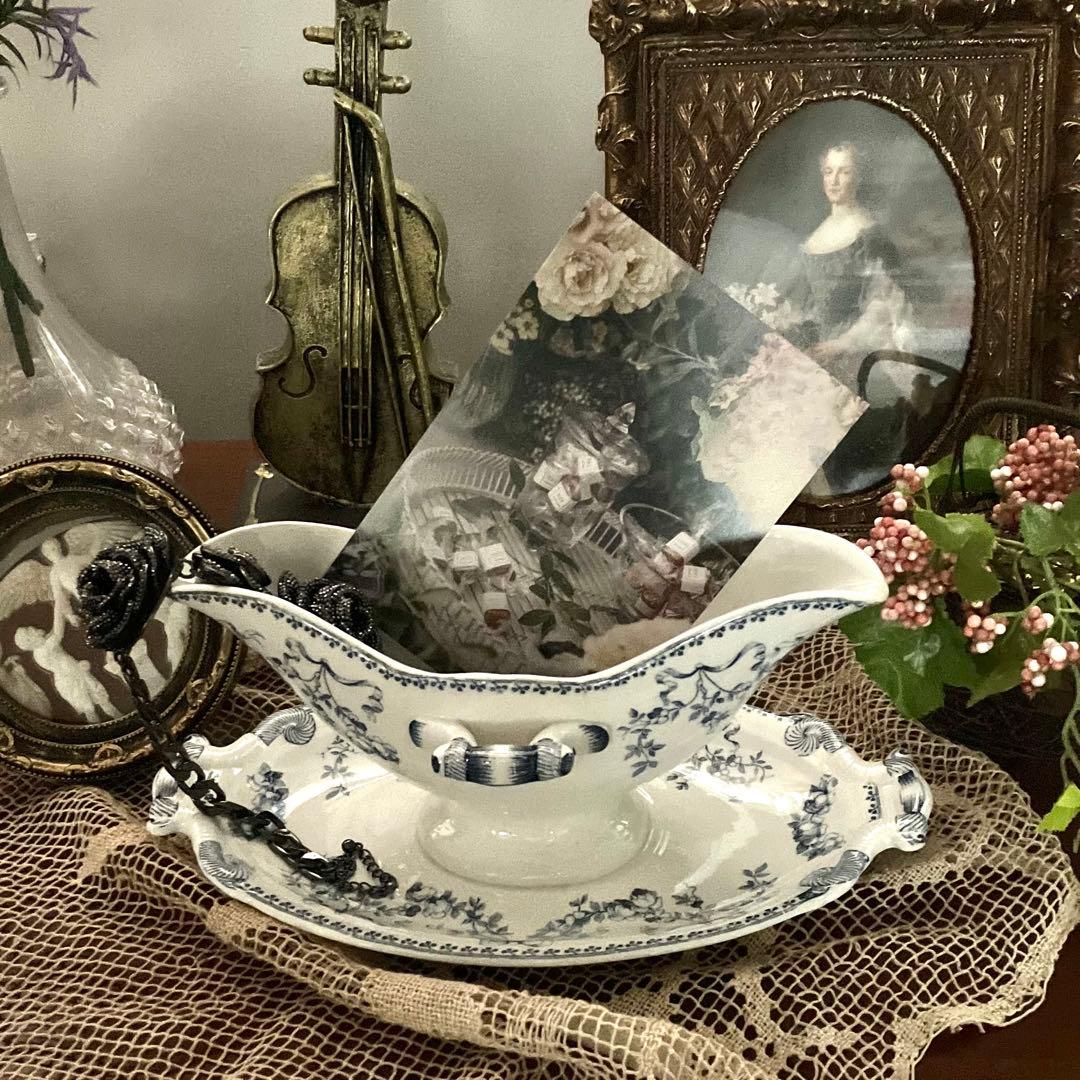 美品フランスアンティーク・サルグミンヌ U&Cモーツァルト・ソーシエール1点