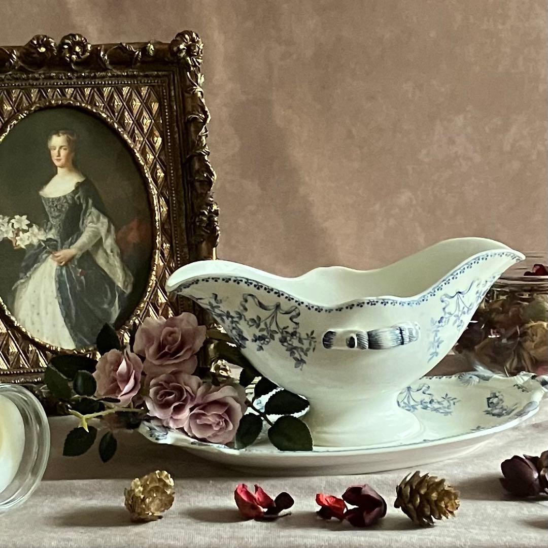 美品フランスアンティーク・サルグミンヌ U&Cモーツァルト・ソーシエール1点