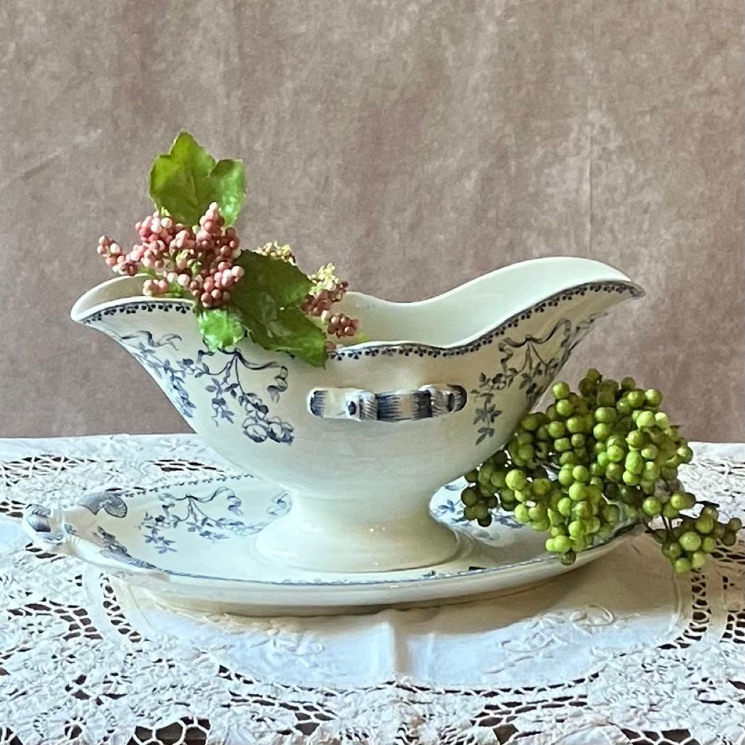 美品フランスアンティーク・サルグミンヌ U&Cモーツァルト・ソーシエール1点