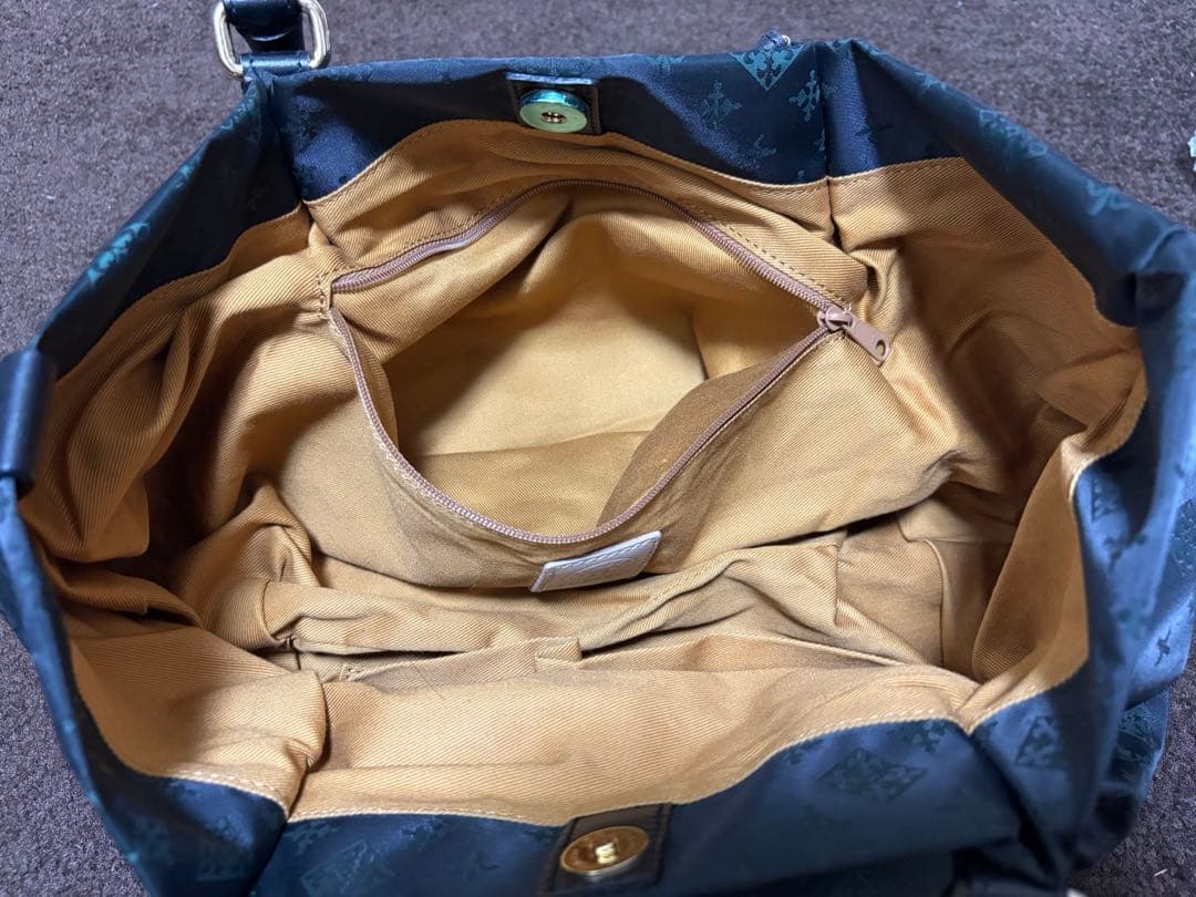 ラシット　ナイロン　トートバッグ　　財布　他